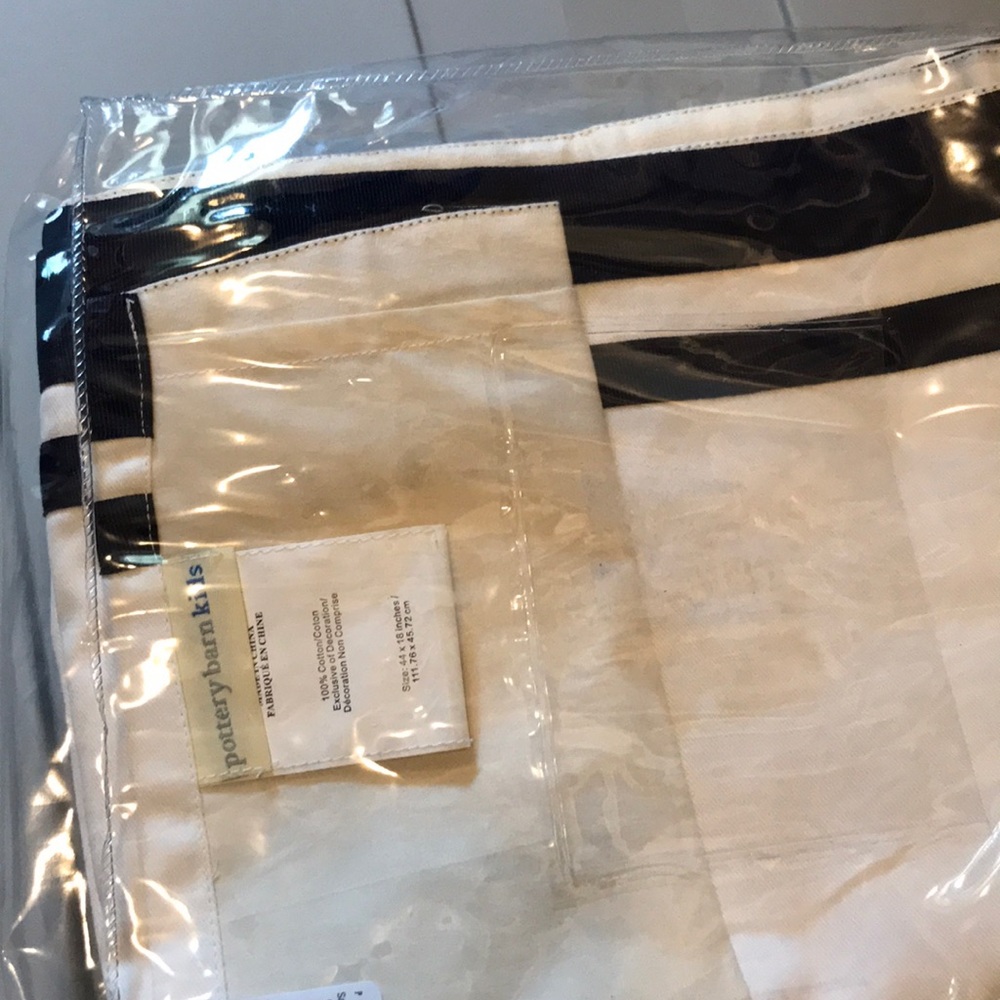 Pottery Barn Kids valance curtains (2)